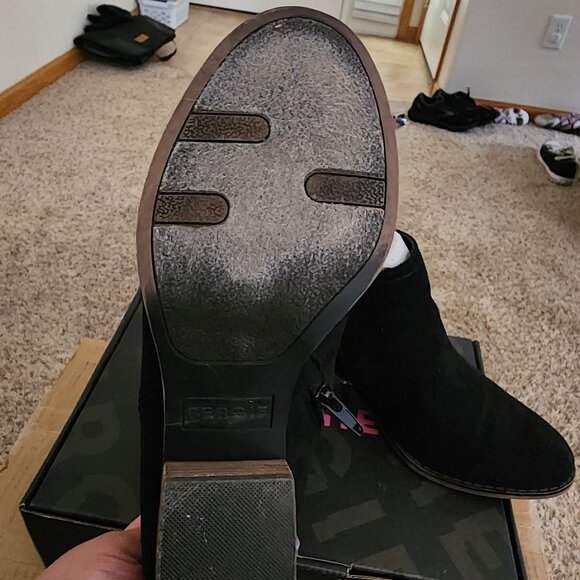 Wedged booties - Picture 2 of 4